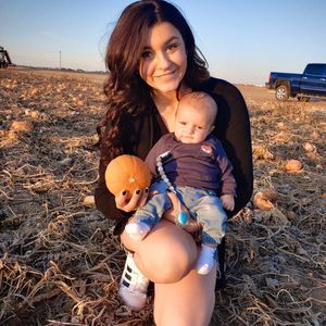 Meet your Posher, Abigail